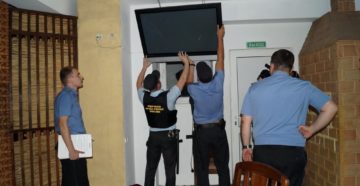 Если телевизор в кредите могут ли приставы его описать